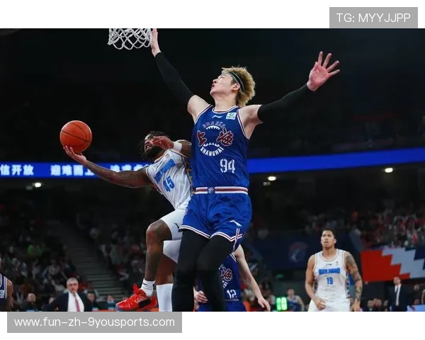 上海男篮末节崩盘，主帅怒批球队