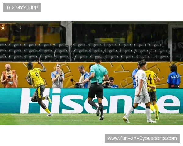 多特蒙德边路冲击频繁出现